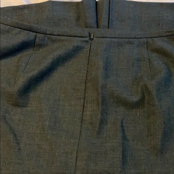 EUC Anne Taylor Olive Green 1 pleat Dress Skirt - Picture 3 of 5